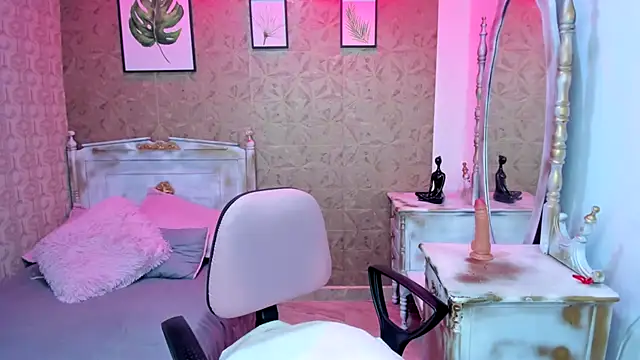 Sara clk online show from November 2025 07:12:02 PM