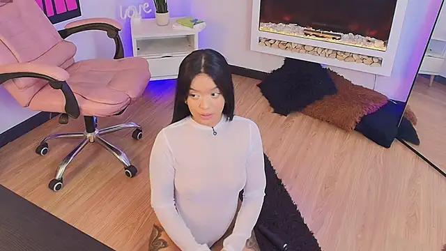 Snapshot of Miss_koko_ chatting on May 2026 01:24:02 AM Miss koko online show from May 2026 01:24:02 AM