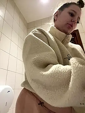 Anna Lov  online show from January 2026 12:37:01 AM