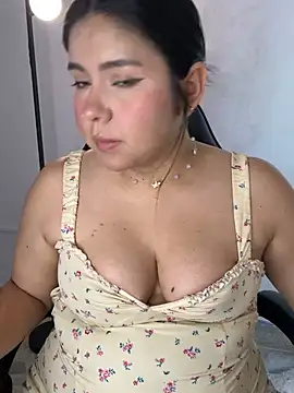 Snapshot of _Bella_7 chatting on July 2026 02:49:02 AM Bella 7 online show from July 2026 02:49:02 AM
