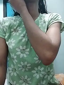 Snapshot of Ratri-Biswas chatting on May 2026 04:08:02 AM Ratri-Biswas online show from May 2026 04:08:02 AM