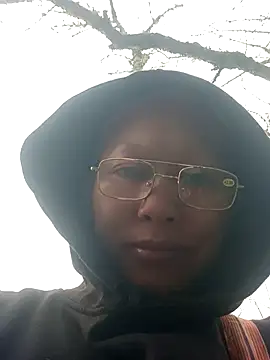 nui-show online show from November 2025 01:38:01 AM