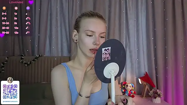 Snapshot of Sunshine_agata chatting on June 2026 04:53:02 AM Sunshine agata online show from June 2026 04:53:02 AM