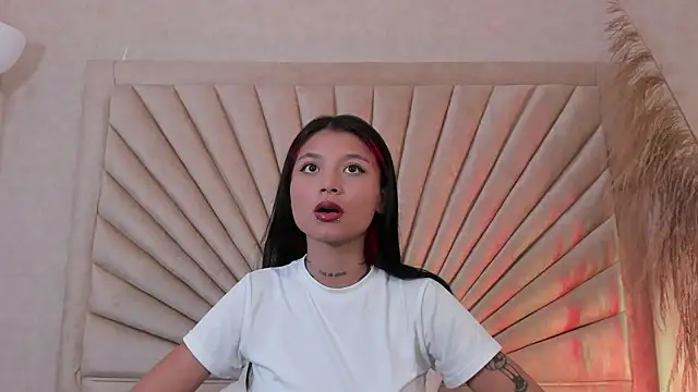 Emma duff online show from October 2025 11:35:01 AM