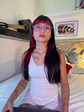 Emma duff online show from April 2026 07:36:01 PM