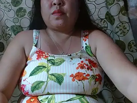 Snapshot of lovenaya chatting on December 2025 02:57:02 PM lovenaya online show from December 2025 02:57:02 PM