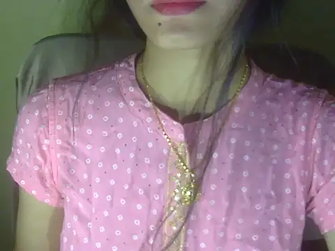 Snapshot of Shezi_N chatting on June 2026 02:12:01 PM Shezi N online show from June 2026 02:12:01 PM