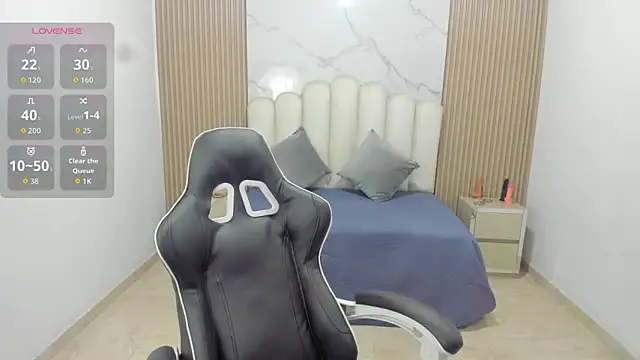 Aziz daud online show from March 2026 07:06:02 PM