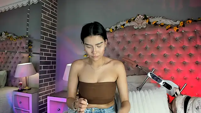 Snapshot of TanyaBello chatting on June 2026 04:11:01 AM TanyaBello online show from June 2026 04:11:01 AM