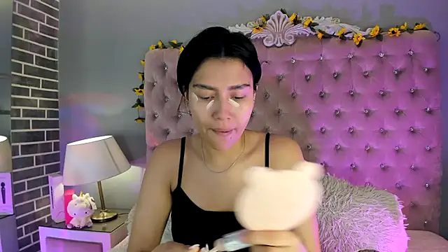 Snapshot of TanyaBello chatting on June 2026 04:24:02 AM TanyaBello online show from June 2026 04:24:02 AM