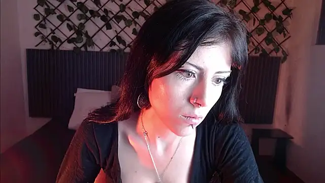 Snapshot of Dark_Niight_ chatting on April 2026 01:10:02 PM Dark Niight online show from April 2026 01:10:02 PM