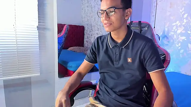 velkanX online show from October 2025 09:49:01 PM