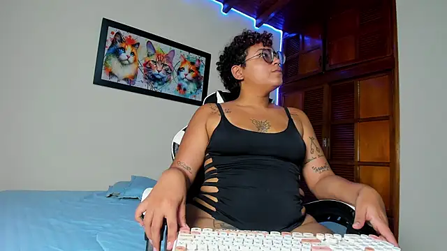 bellota smitt online show from October 2025 07:16:02 PM