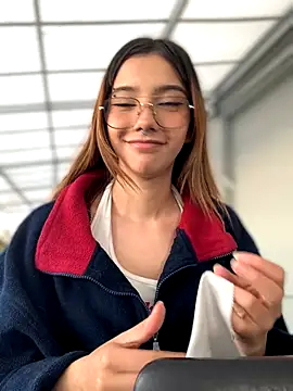 MiaaCute- online show from October 2025 09:04:01 PM