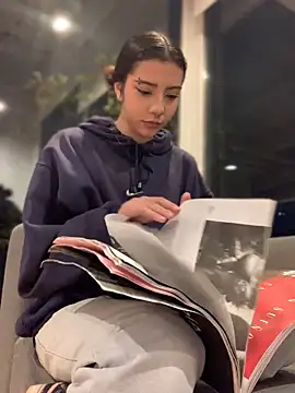 MiaaCute- online show from October 2025 12:07:02 AM