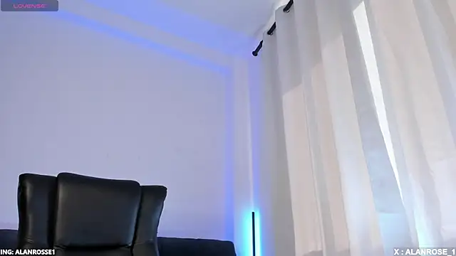 AlanRose01 online show from November 2025 01:00:02 PM