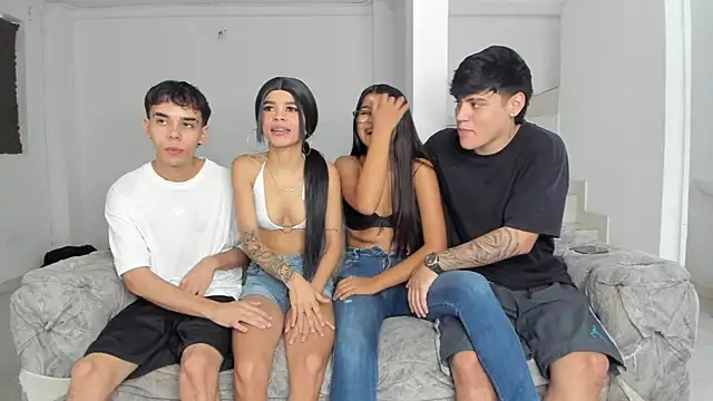 Snapshot of HottWett chatting on October 2025 07:04:02 PM HottWett online show from October 2025 07:04:02 PM