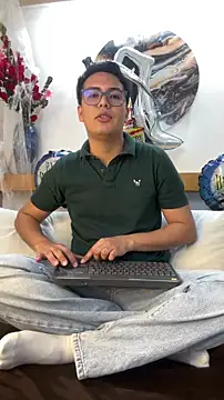 JohnBelRose online show from November 2025 08:00:01 PM