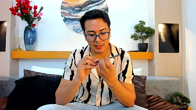 JohnBelRose online show from November 2025 07:26:01 PM