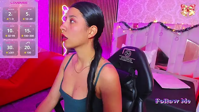 Adisson Tay online show from December 2025 11:41:01 AM