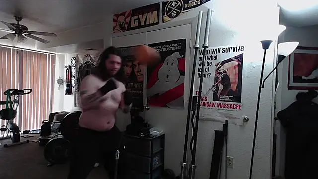 biggerisbetter12 online show from March 2026 08:36:02 PM