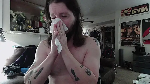 biggerisbetter12 online show from April 2026 07:39:01 PM