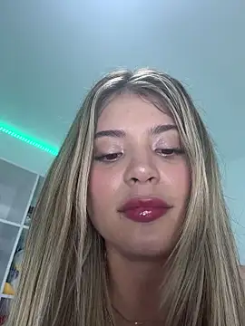  Alicee 1 online show from November 2025 01:19:02 AM