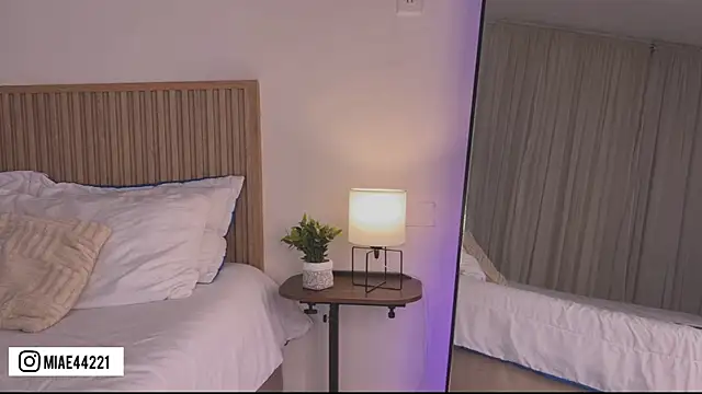 Snapshot of Little_Emma_11 chatting on May 2026 01:49:02 PM Little Emma 11 online show from May 2026 01:49:02 PM
