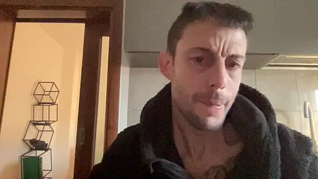 Snapshot of Drgghjkkk chatting on February 2026 07:18:02 AM Drgghjkkk online show from February 2026 07:18:02 AM