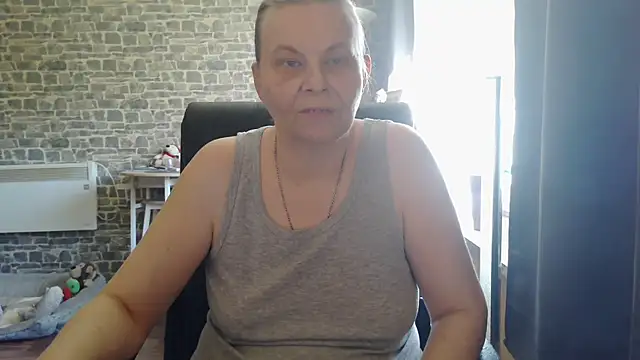 Diamond Bite online show from October 2025 10:16:01 AM