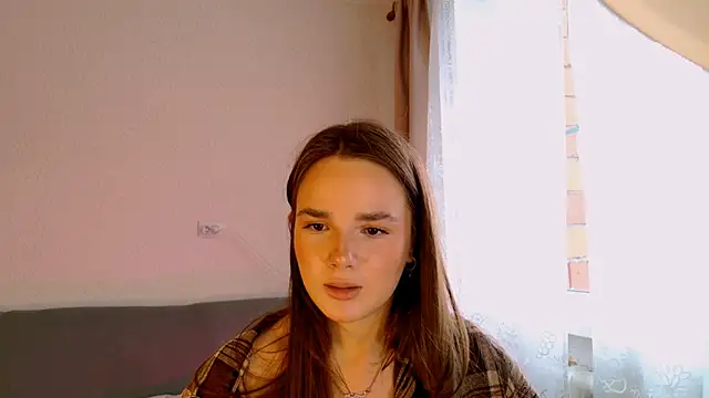 Snapshot of May_Bloom chatting on May 2026 11:18:01 AM May Bloom online show from May 2026 11:18:01 AM