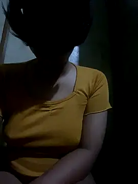 Snapshot of MiraAbellana chatting on October 2025 04:55:01 PM MiraAbellana online show from October 2025 04:55:01 PM