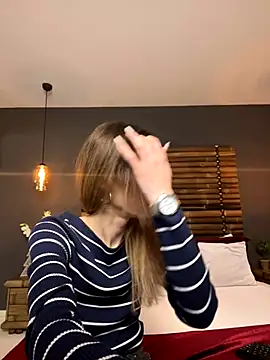 LolaVixxxen online show from December 2025 06:48:02 PM