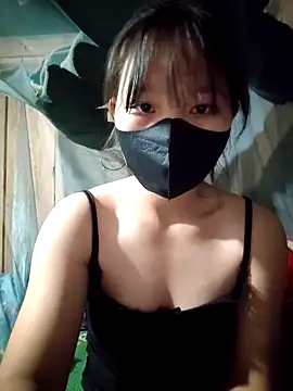 linh-miu99 online show from November 2025 01:48:02 AM