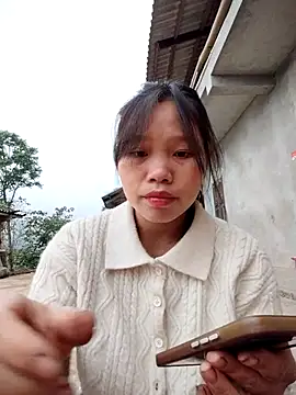 linh-miu99 online show from February 2026 08:41:01 AM