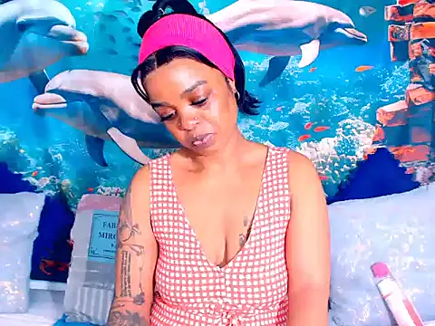 Cherrybootyjoy online show from November 2025 06:19:02 AM