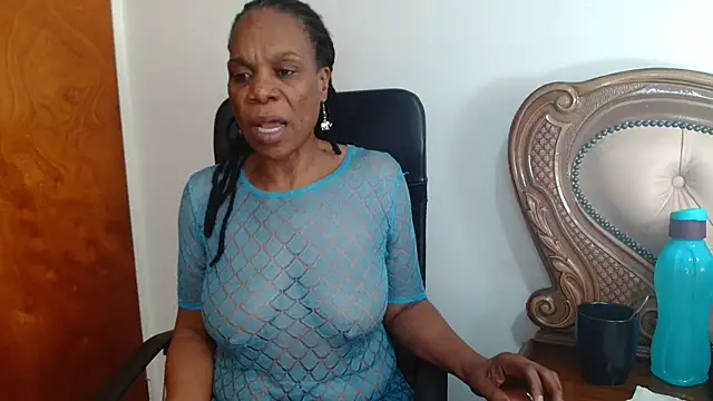 Snapshot of Hotcougar chatting on May 2026 07:59:02 AM Hotcougar online show from May 2026 07:59:02 AM