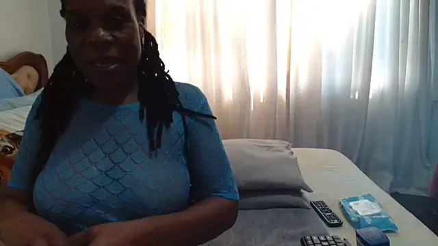 Snapshot of Hotcougar chatting on May 2026 07:38:01 AM Hotcougar online show from May 2026 07:38:01 AM