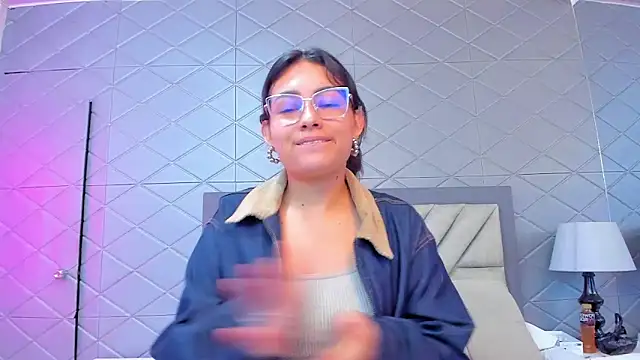 ViolettRouse online show from February 2026 03:10:01 PM