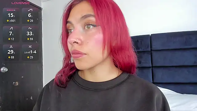 melanie roux   online show from November 2025 12:27:02 PM