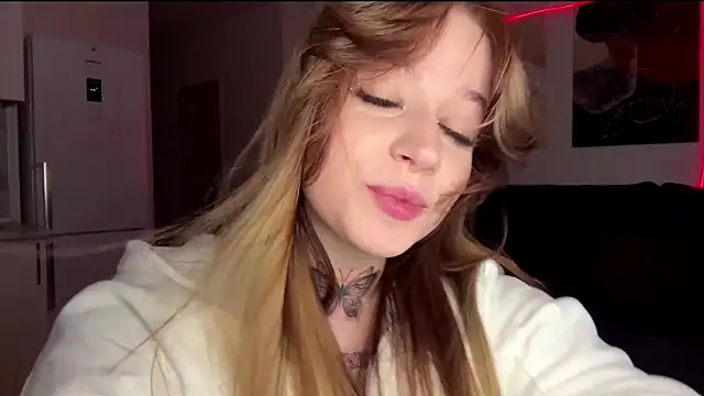 Snapshot of Babymoney_2007 chatting on December 2025 10:17:02 PM Babymoney 2007 online show from December 2025 10:17:02 PM