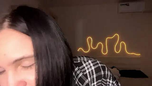 MyraLitterers online show from February 2026 04:45:02 PM