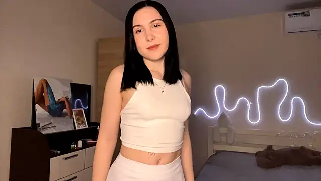 MyraLitterers online show from March 2026 03:45:01 PM