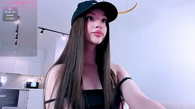 khloeforever online show from February 2026 10:15:01 PM