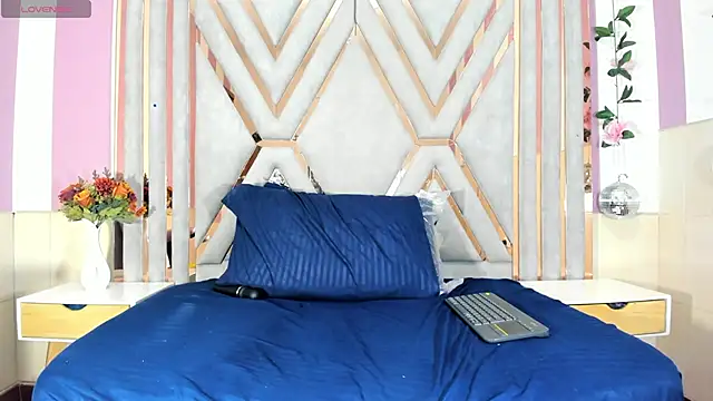 vanesaa mejia online show from January 2026 08:17:01 AM