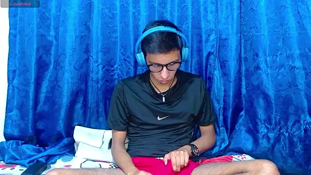 DavTwink3100 online show from March 2026 01:54:02 AM