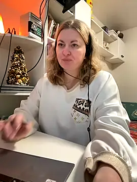 Amelia-Diamond online show from December 2025 07:06:02 AM