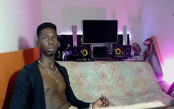 Snapshot of Black_Paradice chatting on November 2025 02:32:01 AM Black Paradice online show from November 2025 02:32:01 AM