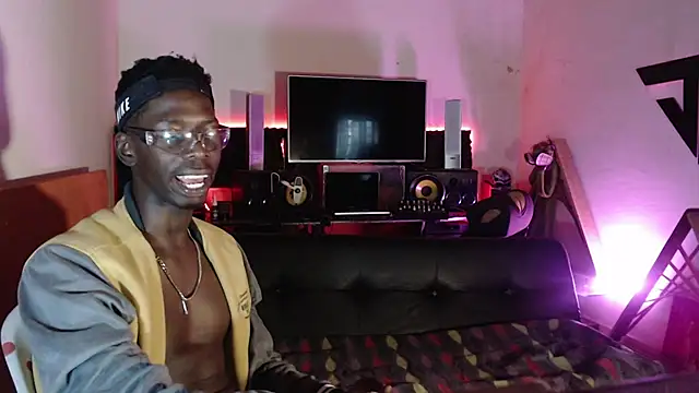 Snapshot of Black_Paradice chatting on November 2025 11:42:02 AM Black Paradice online show from November 2025 11:42:02 AM
