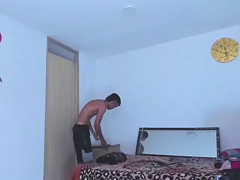 Snapshot of Lian-sex chatting on October 2025 06:53:02 PM Lian-sex online show from October 2025 06:53:02 PM